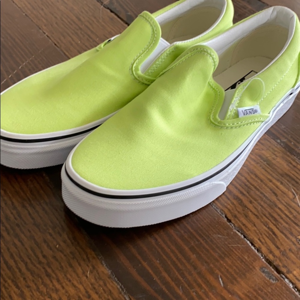 Didnt fit...say women’s 7 but a 6 - Picture 4 of 5